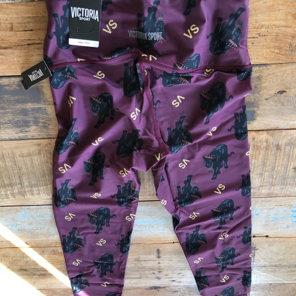 NEW Victoria’s Secret 7/8 Printed Tight - Picture 3 of 5